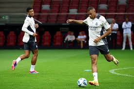 强敌时保持 强敌时保持